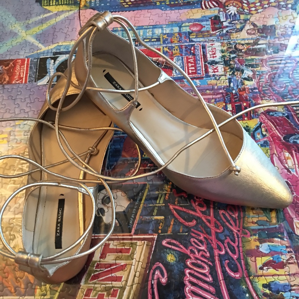 ZARA BASIC GHILLE FLATS- simply adorable!